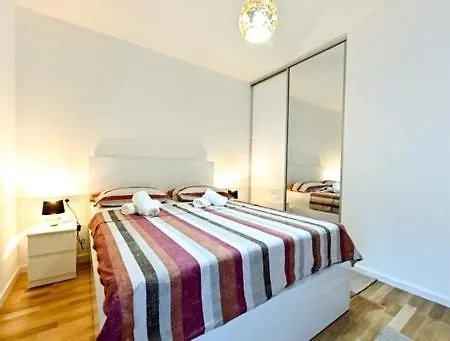 Moon Apartment